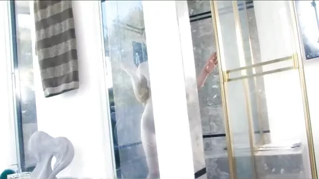 صورت بلوند سکس جدید پورن جذاب در تقدیر