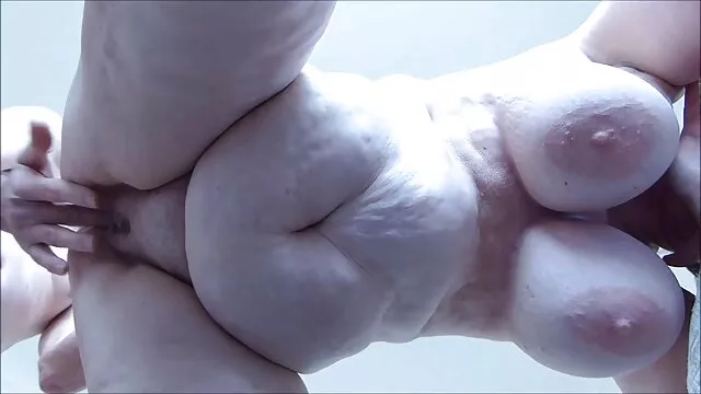 جوراب هایم را شکستم و دوست دخترم را لعنتی کردم پورنوسکس
