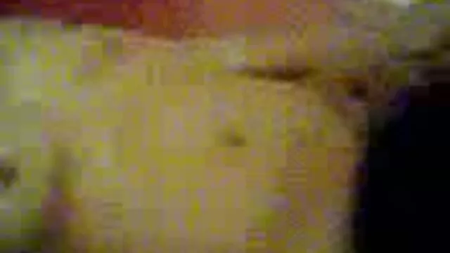Arab Busty از پلیس پورن مقعدی پلیس خوشمزه می گیرد